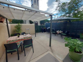 Appartement 3 pièces avec terrasse, clim et WIFI, proche plage et commerces - FR-1-423-312